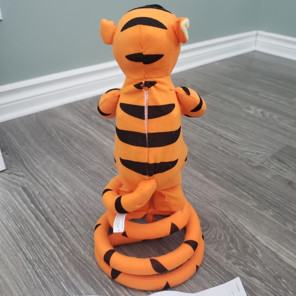 🆕 Turbo Tail Tigger - Fisher Price - Picture 5 of 9